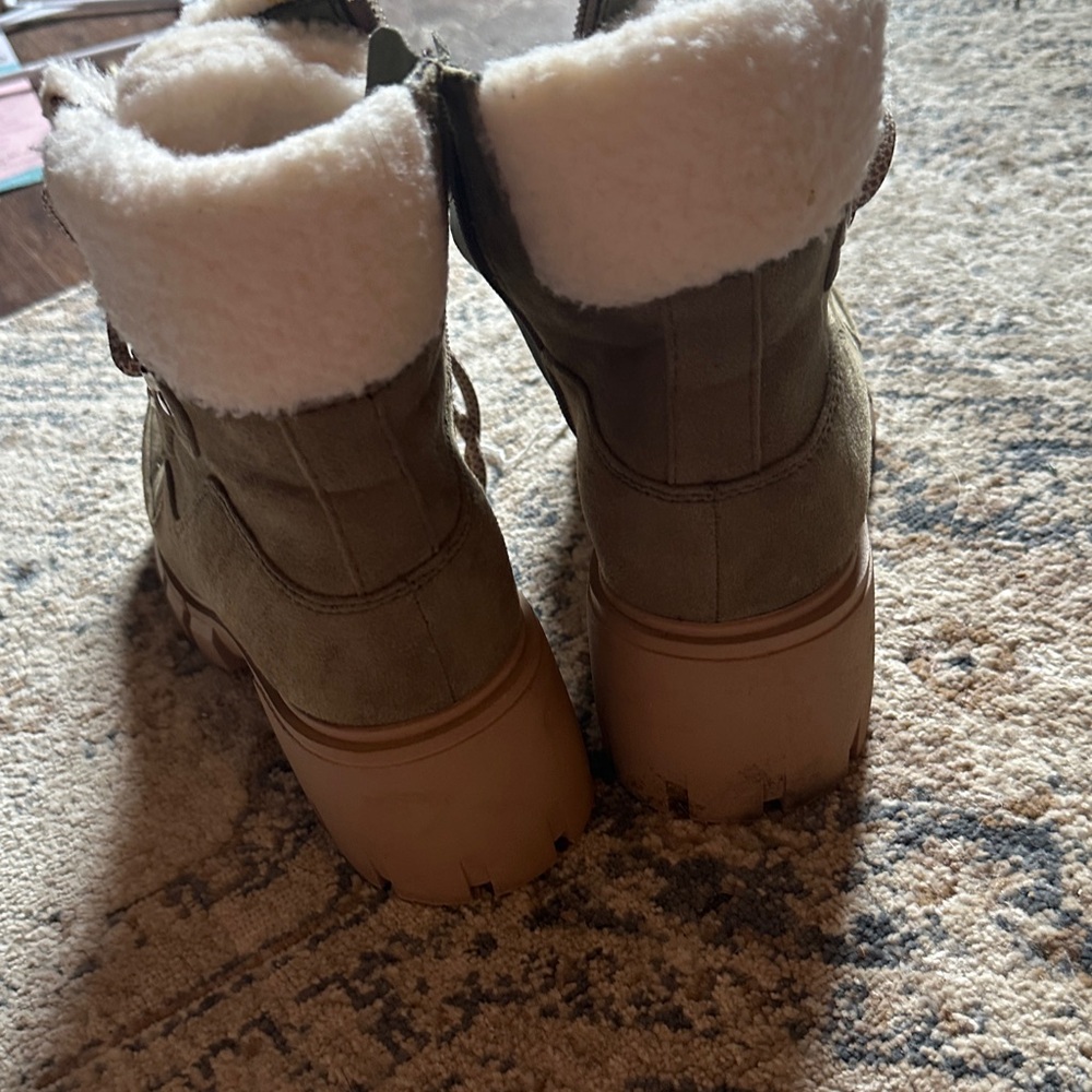 Women's Olive Green Soda Boots - Picture 6 of 8